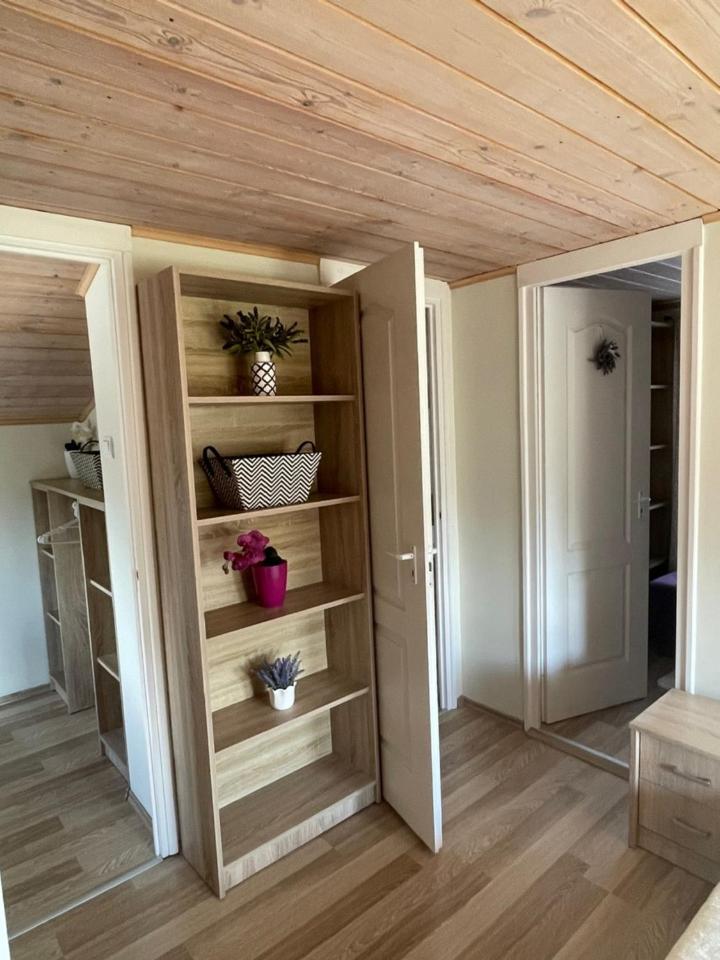 Levendula Vendeghaz Villa Hajdúnánás Buitenkant foto